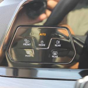 VW Golf VIII 1.5 TSi Style *PANORAMA, LED, NAVIGACIJA*