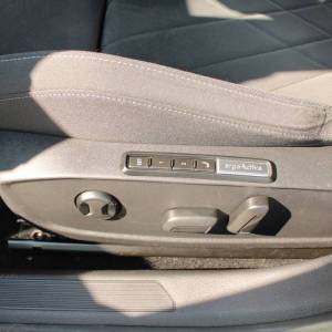 VW Golf VIII 1.5 TSi Style *PANORAMA, LED, NAVIGACIJA*