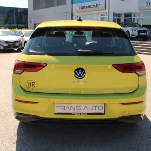 VW Golf VIII 2.0 TDi *LED, NAVIGACIJA, KAMERA*