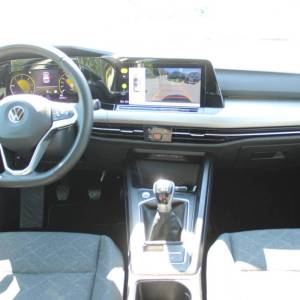 VW Golf VIII 2.0 TDi *LED, NAVIGACIJA, KAMERA*