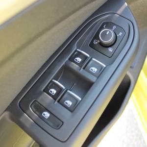 VW Golf VIII 2.0 TDi *LED, NAVIGACIJA, KAMERA*