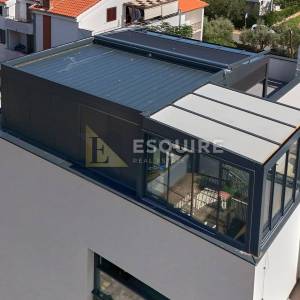 ZADAR - BORIK - Dvosoban penthouse na top lokaciji - 95m2