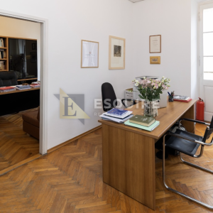 ZADAR - CENTAR - POSLOVNI PROSTOR na 2. katu - 39m2