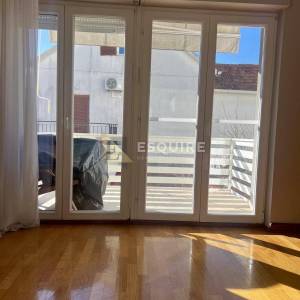ZADAR - DIKLO - Trosoban dvoetažni stan 100m od mora - 118m2