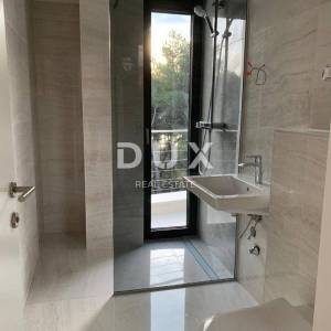 ZADAR, KOŽINO - Luksuzni dvoetažni apartman na vrhunskoj lokaciji
