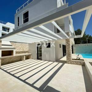 ZADAR, KOŽINO - Luksuzni penthouse na vrhunskoj lokaciji