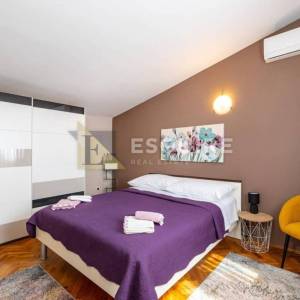 ZADAR - Kuća sa bazenom i pogledom na terenu od 1200m2