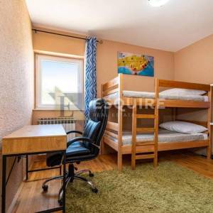 ZADAR - Kuća sa bazenom i pogledom na terenu od 1200m2
