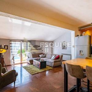 ZADAR - Kuća sa bazenom i pogledom na terenu od 1200m2