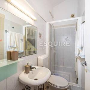 ZADAR - Kuća sa bazenom i pogledom na terenu od 1200m2