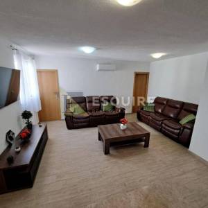ZADAR - MASLENICA Stan s pogledom na more i vrtom! PRILIKA