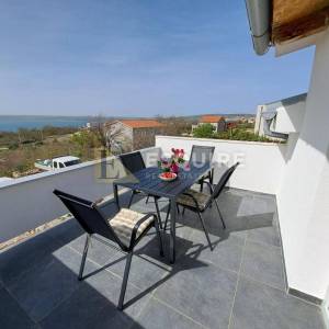 ZADAR - MASLENICA Stan s pogledom na more i vrtom! PRILIKA