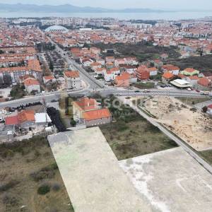 ZADAR - OBILAZNICA - Atraktivno građevinsko zemljište s projektom - 3200m2