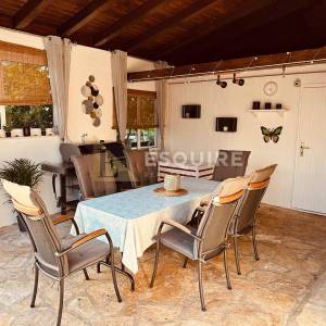 ZADAR-PETRČANE Apartmanska kuća s 5 apartmana i stanom