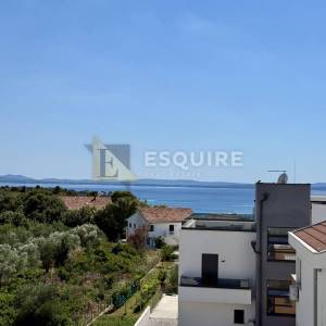 ZADAR – PETRČANE, Ekskluzivan penthouse S4 s krovnom terasom i panoramskim pogledom na more!!