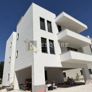 ZADAR – PETRČANE, Ekskluzivan penthouse S4 s krovnom terasom i panoramskim pogledom na more!!