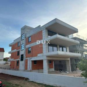 ZADAR, PETRČANE - Moderan penthouse 240 m od mora! S4