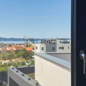 ZADAR - PLOVANIJA - Luksuzna obiteljska vila s panoramskim pogledom - 210m2