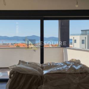 ZADAR - PLOVANIJA - Luksuzna obiteljska vila s panoramskim pogledom - 210m2