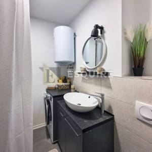 ZADAR - POLUOTOK - Dvosoban stan u visokom prizemlju - 72m2