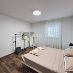 ZADAR - POLUOTOK - Dvosoban stan u visokom prizemlju - 72m2