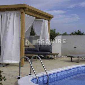 ZADAR - POSEDARJE Impozantna villa sa bazenom - 280m2