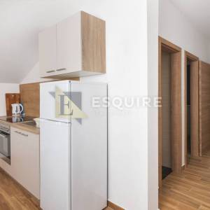 ZADAR - POSEDARJE Impozantna villa sa bazenom - 280m2