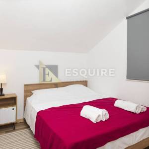 ZADAR - POSEDARJE Impozantna villa sa bazenom - 280m2