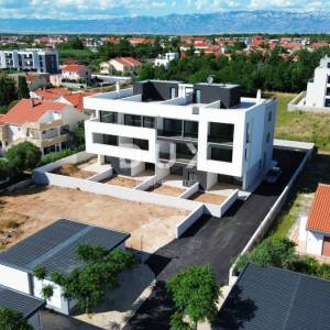 ZADAR, PRIVLAKA - Ekskluzivna Prilika za Luksuzan Život Uz Plažu u Modernoj Novogradnji! S3