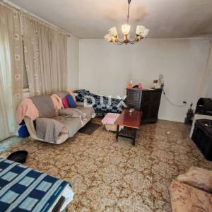 Zadar, Rtina, kuća za renovaciju, 230,59m2