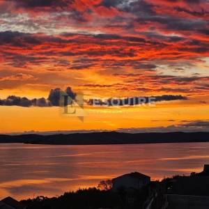 ZADAR – RTINA,  Luksuzan apartman sa bogatom opremom u prizemlju s vrtom!!