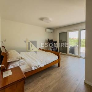 ZADAR - SUKOŠAN Moderna dvojna vila sa bazenom