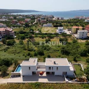 ZADAR - SUKOŠAN Moderna dvojna vila sa bazenom