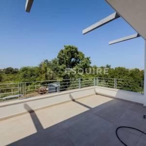 ZADAR - SUKOŠAN Moderna dvojna vila sa bazenom