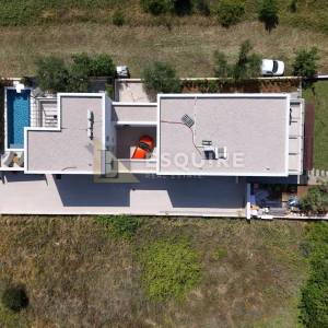 ZADAR - SUKOŠAN Moderna dvojna vila sa bazenom