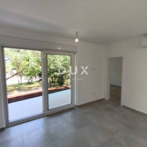 ZADAR, SUKOŠAN - trosobni stan sa vrtom u  novogradnji