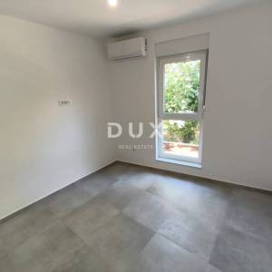 ZADAR, SUKOŠAN - trosobni stan sa vrtom u  novogradnji
