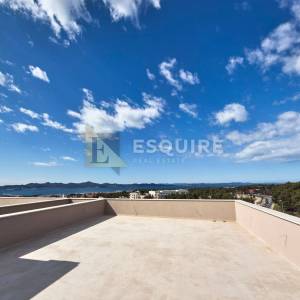 ZADAR - VIDIKOVAC - Dvosoban penthouse S16, lift i garaža - 115m2