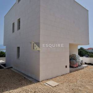 ZADAR - VIR Villa u novogradnji sa dva bazena - 180m2