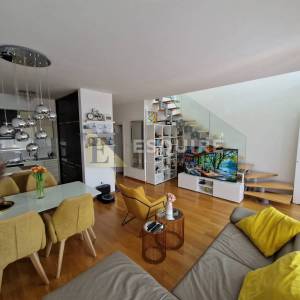 ZADAR - VIŠNJIK - Dvoetažni dvosobni stan s garažom - 91m2