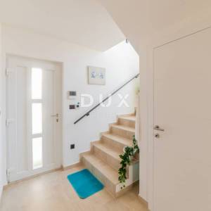 Zadar, Vrsi, Kuća, 141 m2, pogled na more