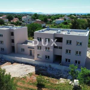 ZADAR, ZATON - Kvalitetna novogradnja s podnim grijanjem u Zatonu! S6