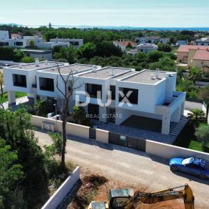 ZADAR, ZATON -  Luksuzna Dvojna Vila s Grijanim Bazenom, Saunom i Teretanom! Novogradnja! A1