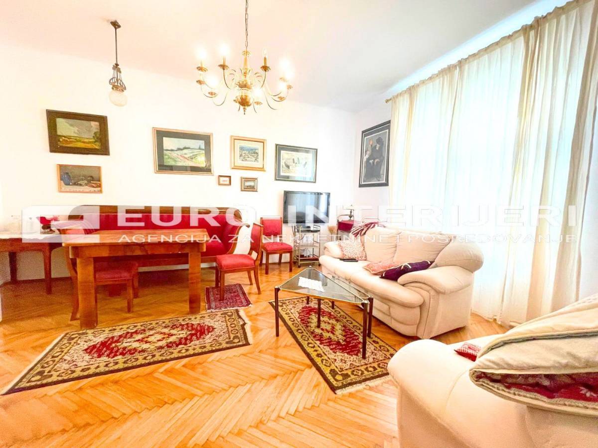 Zagreb Centar Medulićeva ul. trosoban stan 94 m²  + GM