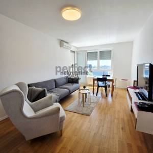 Zagreb, Donje Svetice, 2-sob. stan s loggiom 46m2+GPM 14.5m2, lift 