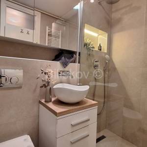 Zagreb, Donje Svetice, 6 kat, lift, novouređeni stan, parking, najam