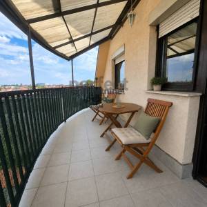 Zagreb-Gajnice, 2-sobni stan s balkonom, 50m2