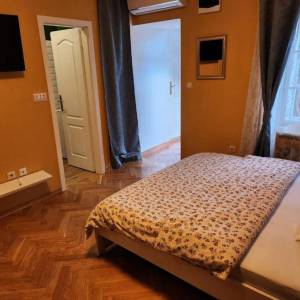 Zagreb, Gornji grad (Gradec), garsonijera 25m2