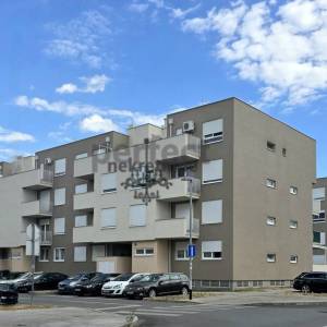Zagreb istok-Iver, namješten 1S stan,  I. kat, lift, bez  ulaganja
