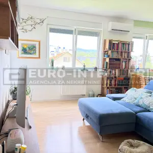 Zagreb Podsused Samoborska cesta dvosoban stan NKP 55,36 m² parking